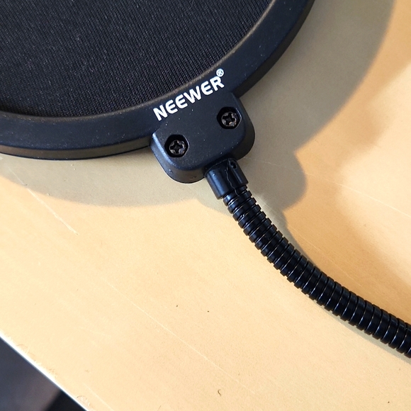 Neewer MICROPHONE pop filter brand new - Picture 2 of 2